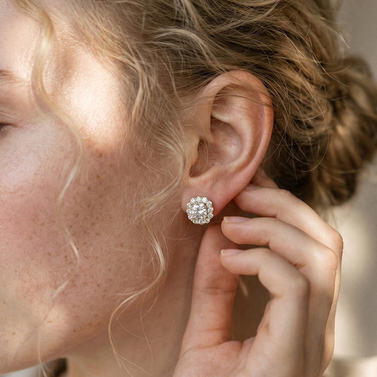 Aretes Florales de Moissanita en Plata 925