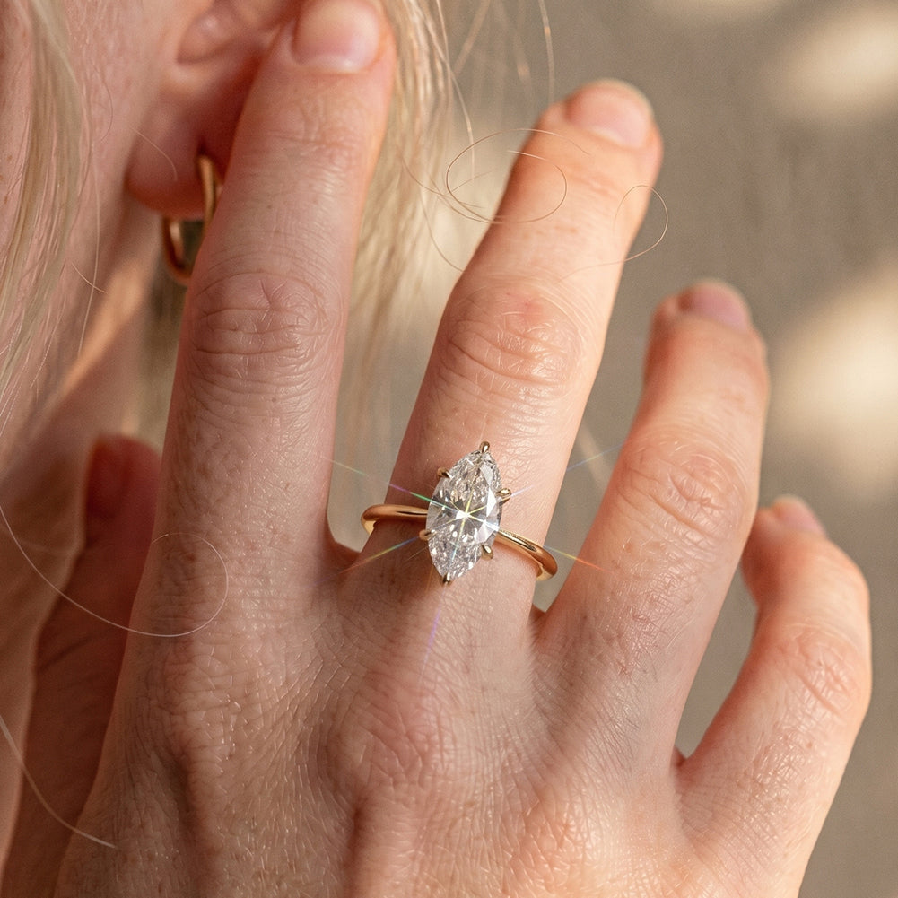 Anillo Navette de Moissanita en Plata 925
